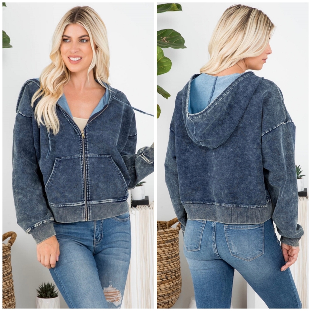 FEW LEFT❗️LE LIS Nordstrom Mineral Wash Navy Hoodie - Picture 4 of 8